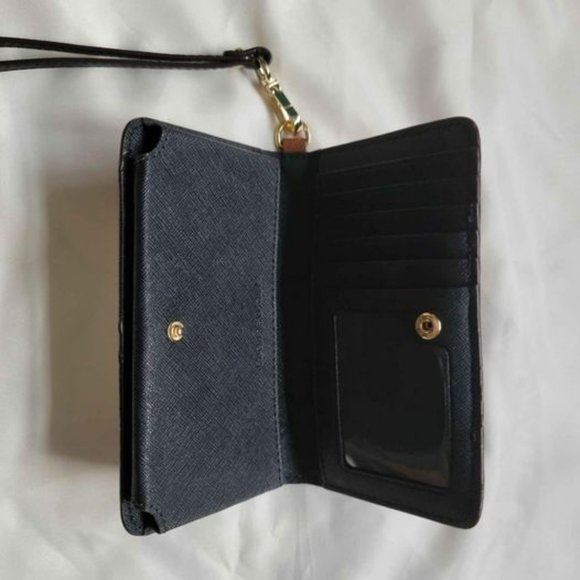 Michael Kors 2pc Set - Hamilton Tote and Wristlet Wallet - Picture 6 of 7